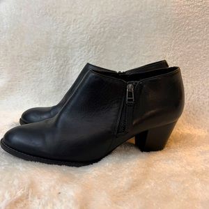 Vionic with Orthoheel technology